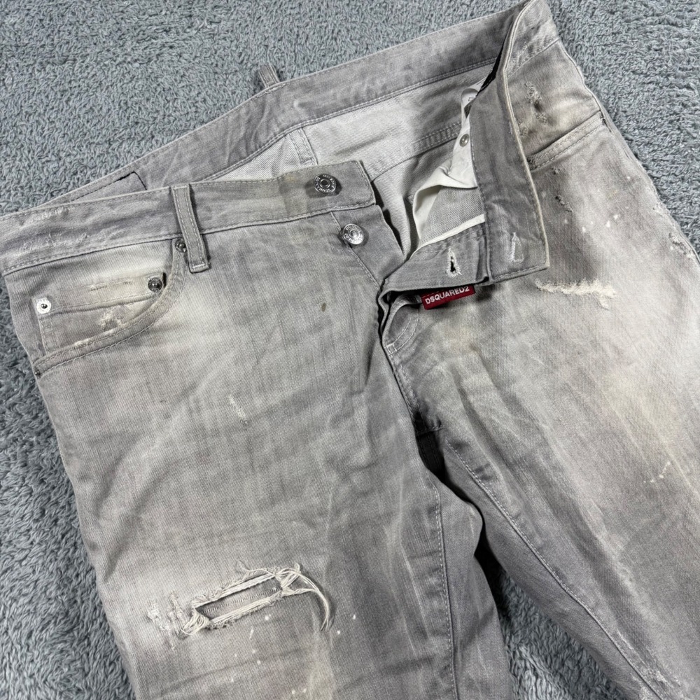 DSQUARED2 Men Slim Straight Jeans in Light Gray